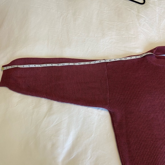 Burgundy crew neck knit sweater - Picture 5 of 6